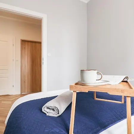 Apartament Old Town Gwarna