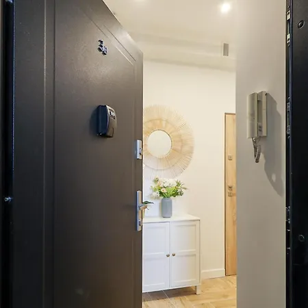 Apartment Old Town Gwarna