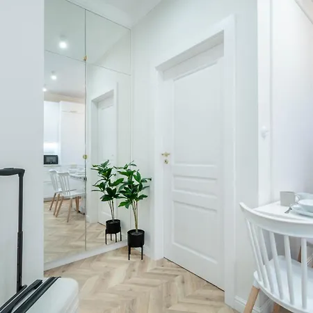 Old Town Gwarna Apartment *