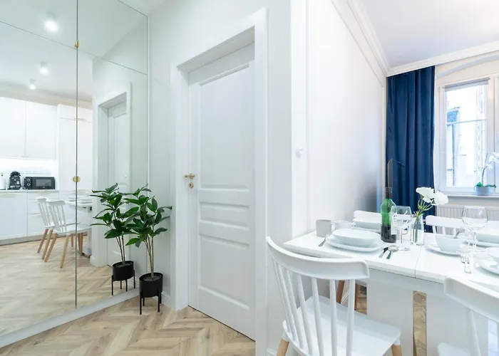 Old Town Gwarna Апартаменты Познань